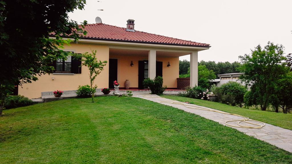 La Casetta Di Lina Villaromagnano Luaran gambar