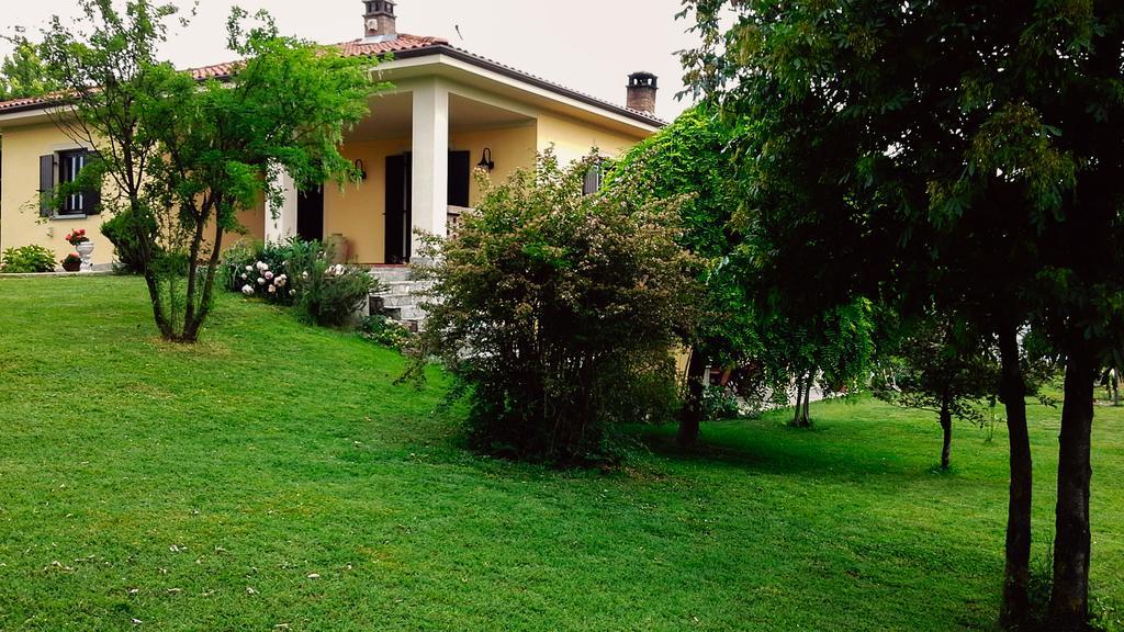 La Casetta Di Lina Villaromagnano Luaran gambar