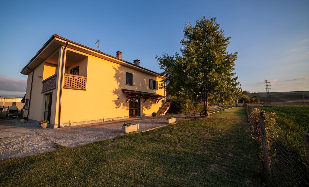 La Casetta Di Lina Villaromagnano Luaran gambar